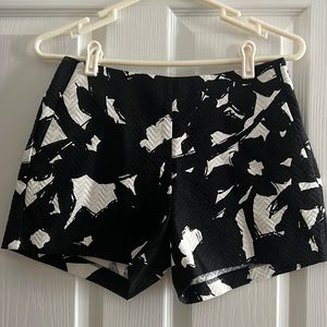 Cute back and white BR shorts